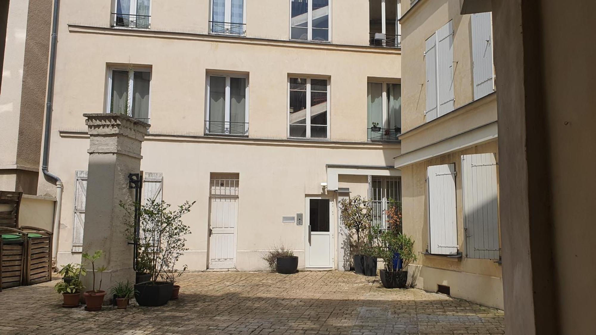 Studio Calme Et Ensoleille Entierement Renove Paris Exterior photo